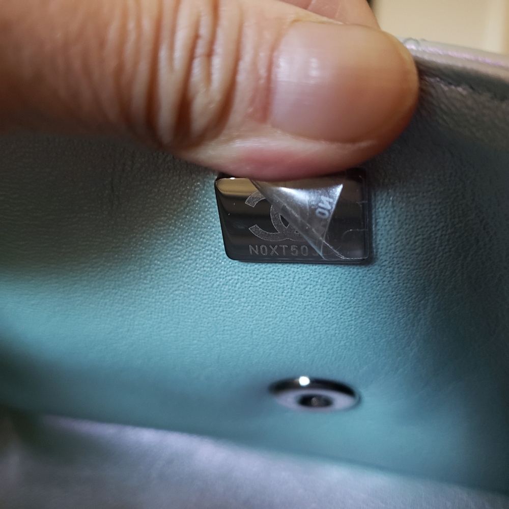 Chanel classic mini irridescent blue calfskin bag - Picture 4 of 16